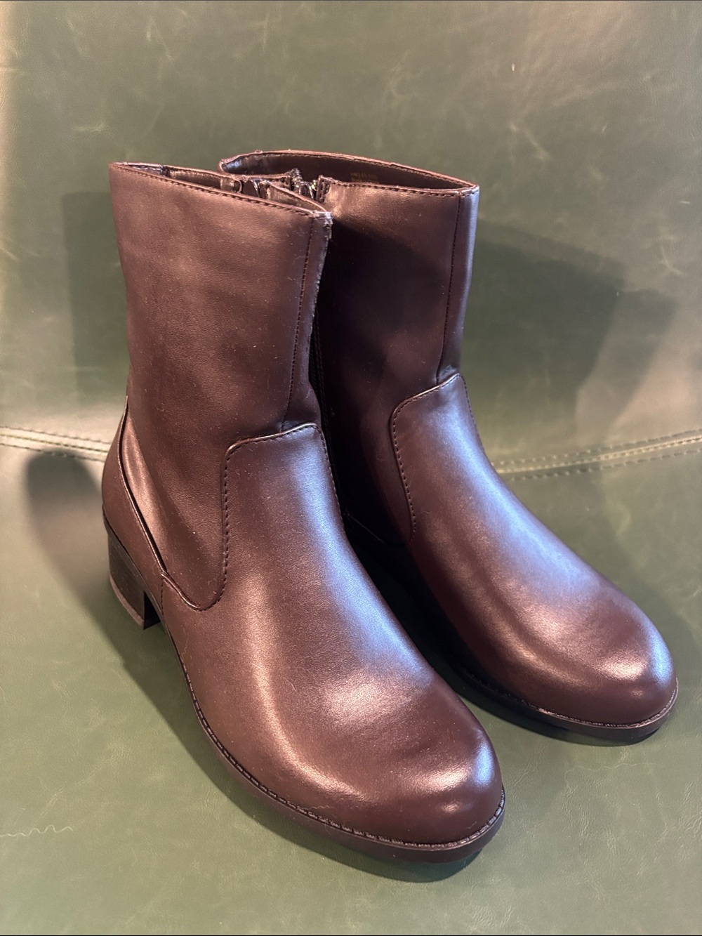 Croft & Barrow Helena Ankle Boots Brown Size 6.5 NWOT